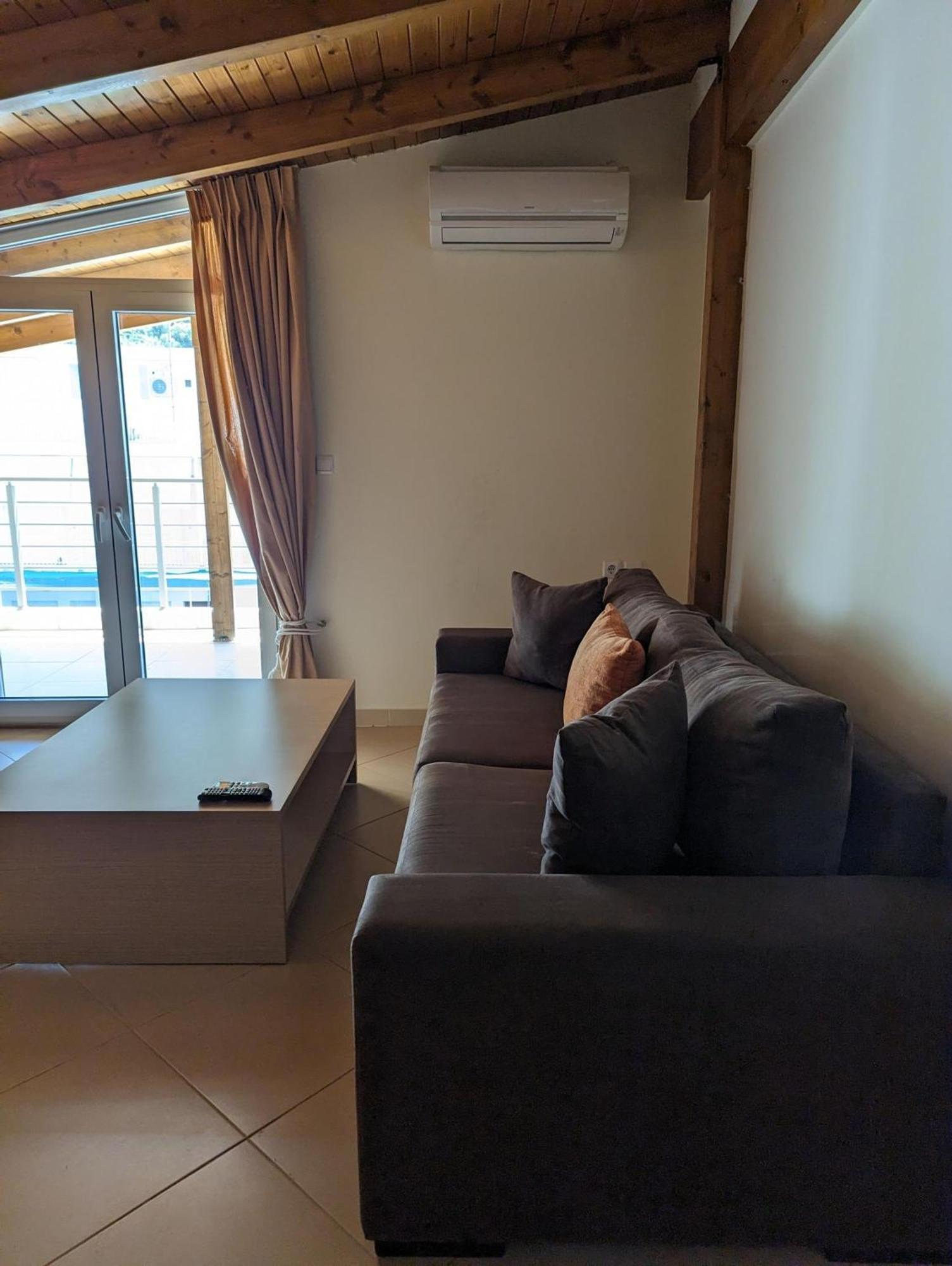 Samaras Apartments Kamena Vourla Exterior foto